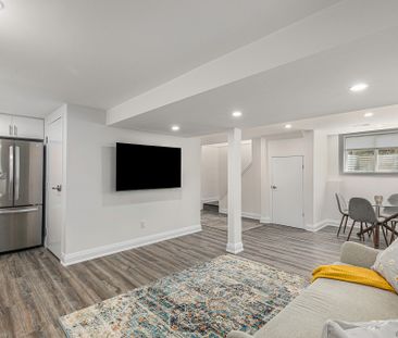 For Lease - 19 Sherry Lane Unit# B, South of Baseline to Knoxdale, ... - Photo 4