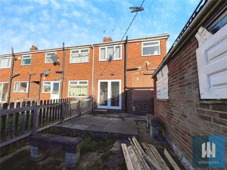 3 bedroom end of terrace house to rent - Photo 5