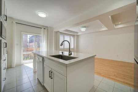 For Lease - 114 Ness Drive, Richmond Hill, Ontario - Photo 5