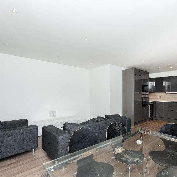 Devan Grove, London, N4 - Photo 1