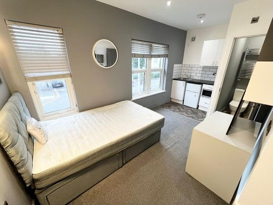 Studio to rent - Photo 1