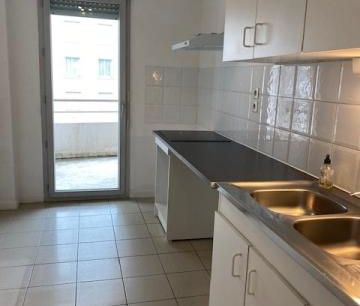Appartement à louer - 3 pièces - 65 m² - Photo 2