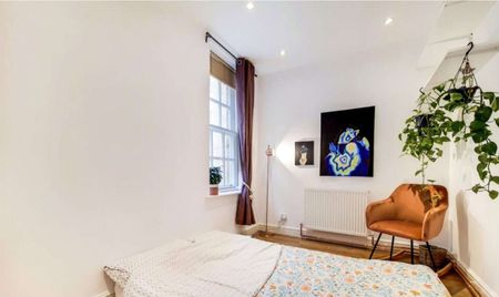 Bright and airy two bedroom duplex apartment in Bridewell Place in the heart of Wapping, E1W - Photo 3