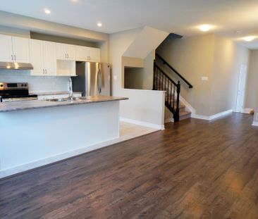 For Lease - 2472 Waterlilly Way, Barrhaven, Ontario - Photo 6