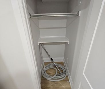 For Lease - 3331 Whilabout Terrace, Oakville, Ontario - Photo 4