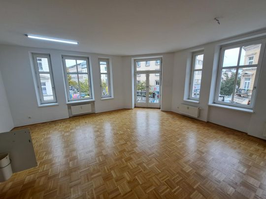 Toller Ausblick! ...direkt auf die Ringstraße! - Photo 1