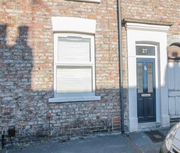 27 Farrar Street - Photo 1