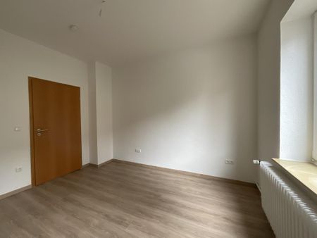3-Zimmer-Wohnung in Wilhelmshaven-Fedderwardergroden mieten - Foto 4