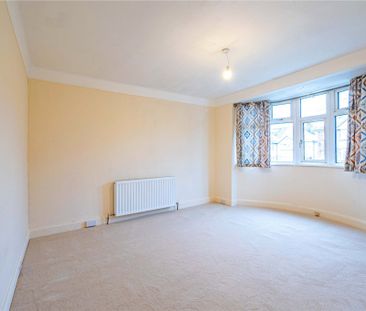 3 bed Detached House for rent - Photo 3