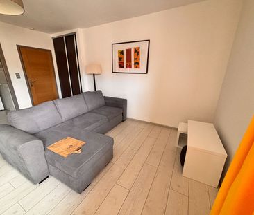 NIMES - APPARTEMENT P2 DE 45 M2 AVEC LOGGIA, BALCON + PARKING EN SS... - Photo 1
