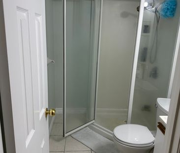 For Lease - 80 Ray Street, Markham, Ontario - Photo 3