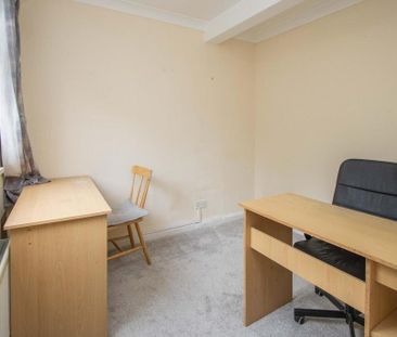 4 bedroom private hall to rent - Photo 2