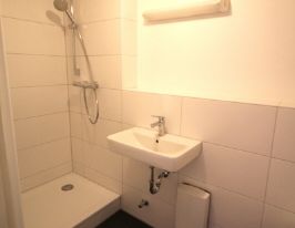 Östliches Ringgebiet. Erdgeschoss Wohnung mit separatem Eingang - Foto 1