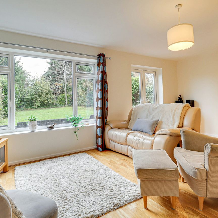 Orchard Drive, St. Albans, AL2 2QH - Photo 1