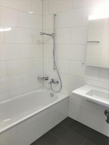 2 Zimmer, 2. Stock - Photo 4