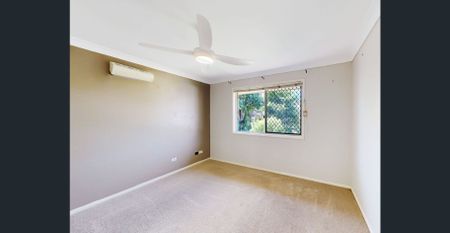 SWIMMING POOL & AIR-CONDITIONING - need we say more?!! - Photo 4