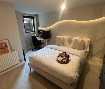 18 Queens Square, Belfast, BT1 3FF - Photo 4