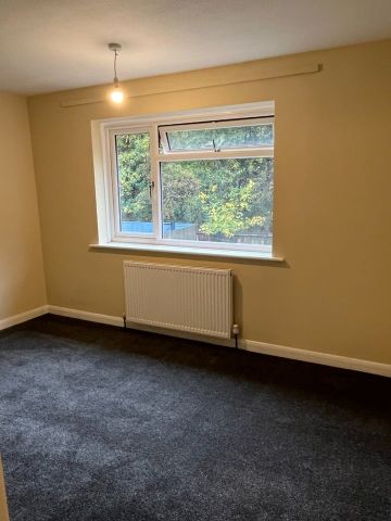 2 Bed Terraced House, Huggett Close, LE4 - Photo 5