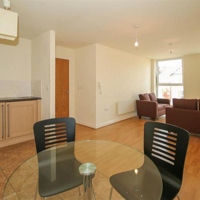 2 bedroom apartment to rent - Photo 1