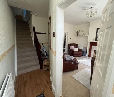 3 bedroom terraced house to rent - Photo 6