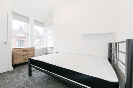 Winston Gardens, Headingley, Leeds - Photo 5