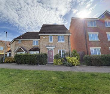 3 bedroom semi-detached house to rent - Photo 2