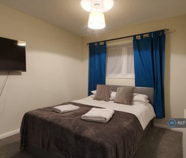 1 bedroom in a house share to rent - Photo 5