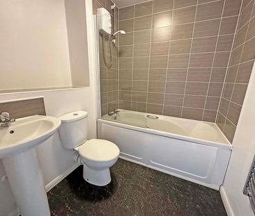 2 bedroom Apartment to rent - Photo 3