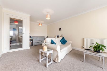 Amelia Court, Shore Road - Photo 2