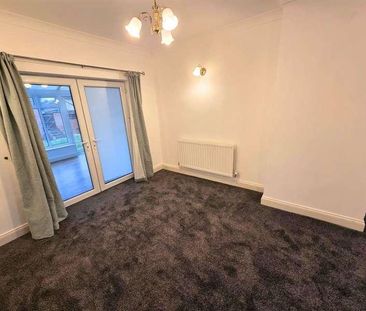 Malvern Drive, Middlesbrough, TS5 - Photo 5