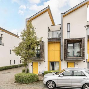 4 bedroom flat to rent - Photo 3