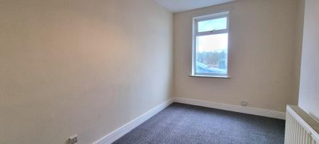 1 bedroom ground floor flat to rent - Photo 2