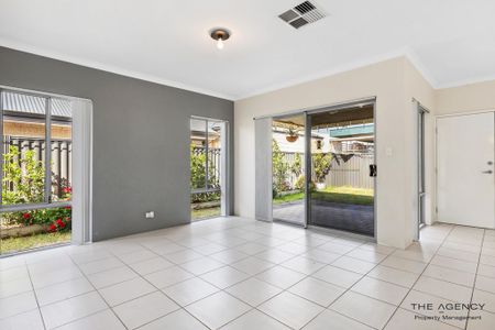 Modern 3-Bedroom Home in Prime Baldivis Location - Photo 4