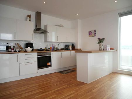 2 bedroom flat to rent - Photo 5