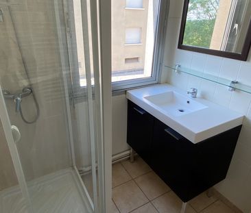 Location Appartement 2 pièces 43m² RODEZ 12000 - Photo 4