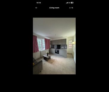 1 Bed Semi-Detached House, The Bishops Avenue, N2 - Photo 2