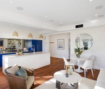 Unique House Like Apartment Enjoying Superb Views - Photo 5