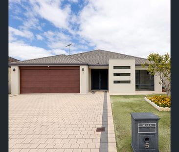 11 Tintagel Place, Ballajura, WA 6066 - Photo 1