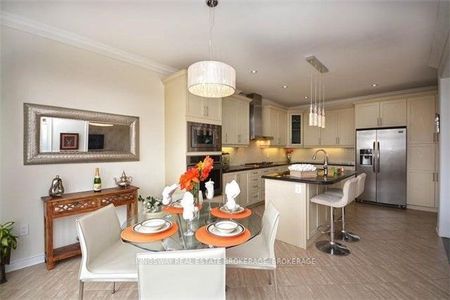 For Lease - 109 Kaitting Trail, Oakville, Ontario - Photo 3