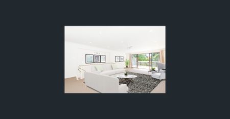 MODERN FAMILY HOME OFFERING BOUTIQUE VILLAGE LIFESTYLE - Photo 2