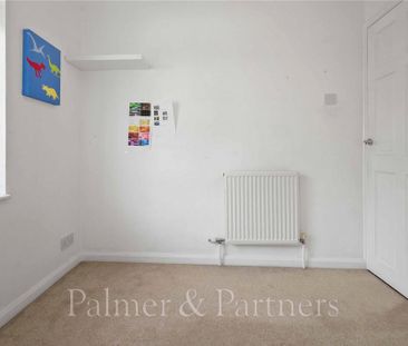 3 bedroom semi-detached house to rent - Photo 3