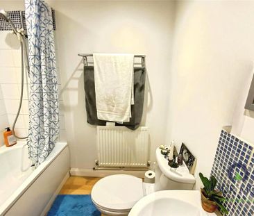 1 bedroom flat to rent - Photo 4