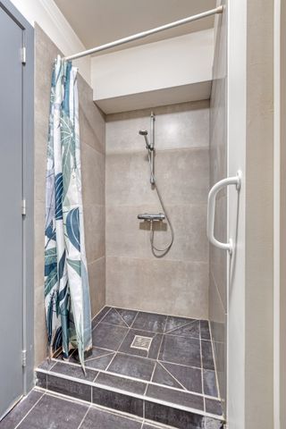 Gelijkvloers 1 slpk.-appt met terras in Sint-Truiden - Photo 3