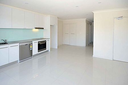 ONE BEDROOM APARTMENT CONVENIENTLY LOCATED - Photo 4