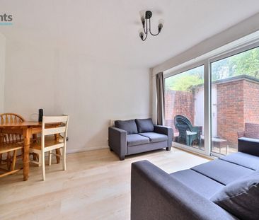 4 bedroom terraced house to rent - Photo 1
