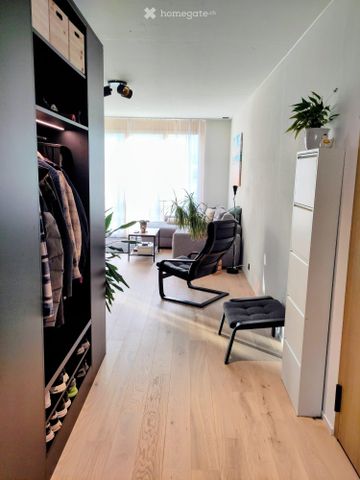 Helle, grosszügige 2,5-Zimmer-Attika-Wohnung - Foto 2