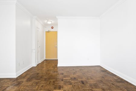 For Lease - 88 Bernard Avenue Unit# 608, Toronto, Ontario - Photo 3