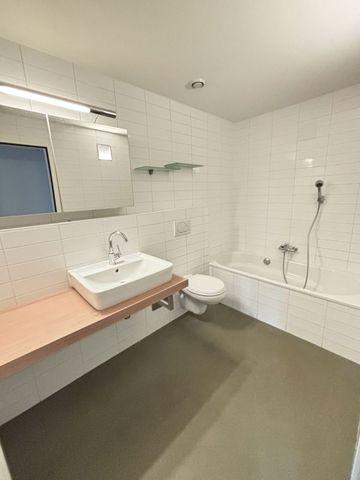 Exklusiv und grosszügig - an ruhiger Lage - Photo 2