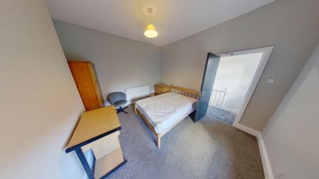 5 bedroom house to rent - Photo 3
