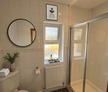 19 Warren Gardens, Lisburn, BT28 1EA - Photo 1